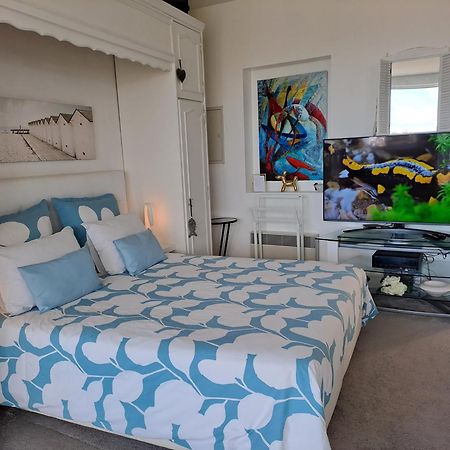 Grand Loft De 60M2 Tres Lumineux Tres Belle Vue Sur Mer Erquy Exterior photo