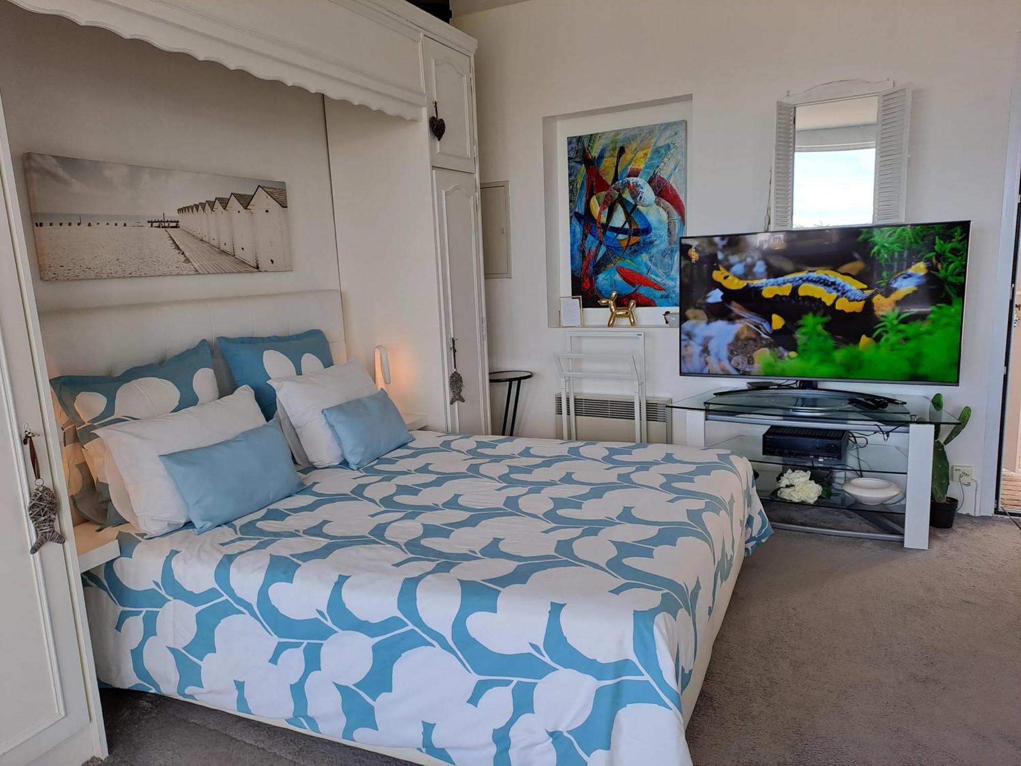 Grand Loft De 60M2 Tres Lumineux Tres Belle Vue Sur Mer Erquy Exterior photo
